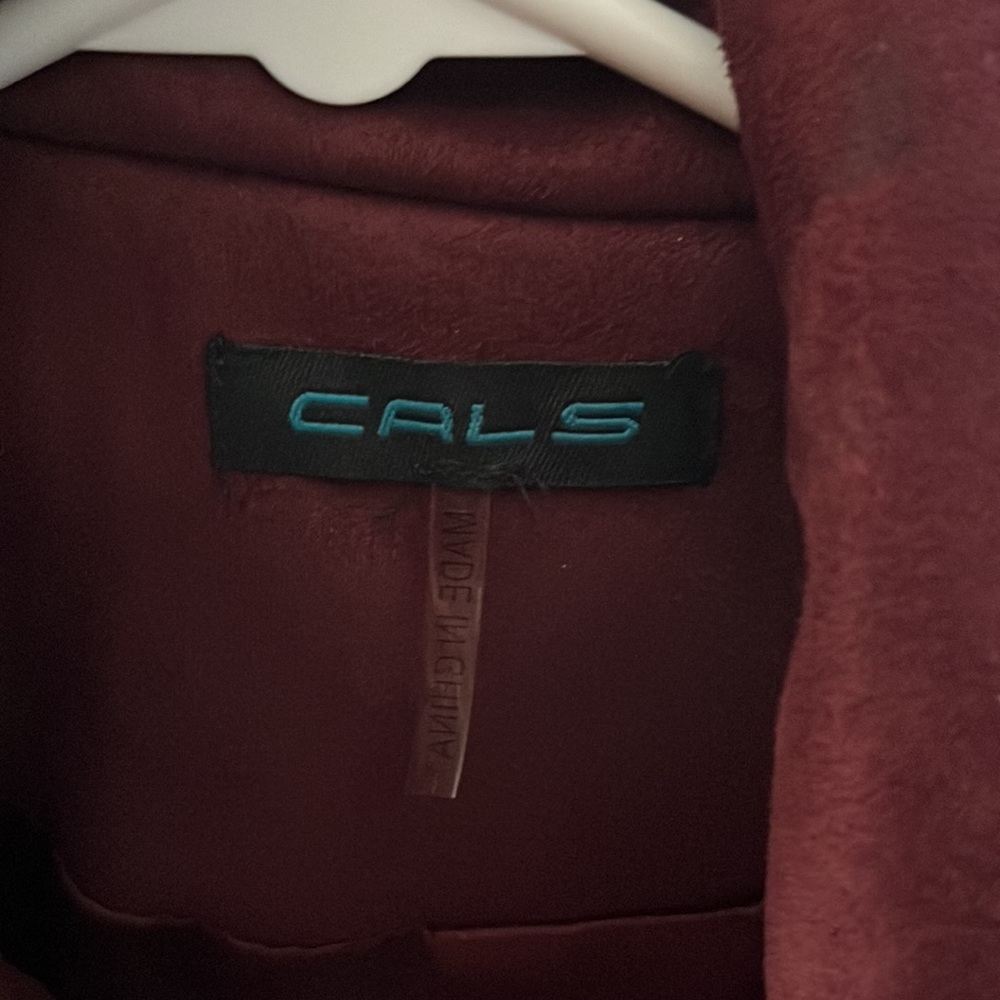 Wine red color cropped jacket - Picture 7 of 7